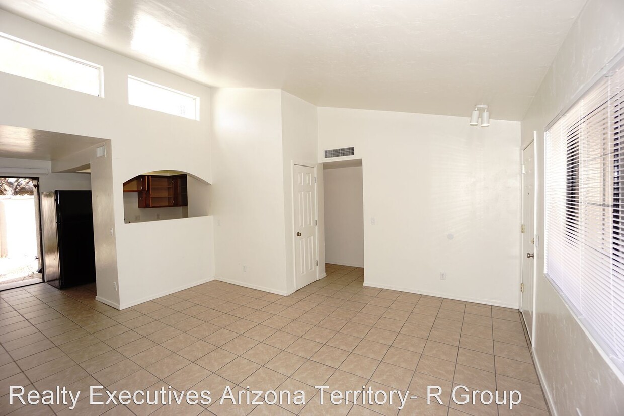 Primary Photo - 2 br, 1 bath House - 1747 N. Palo Verde Blvd