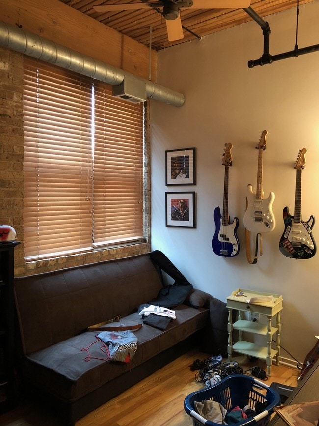 Second Bedroom - 1670 N Claremont Ave