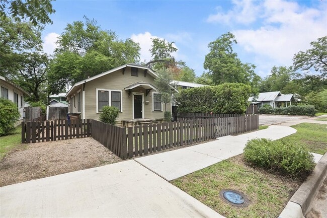 Building Photo - 4404 Avenue C