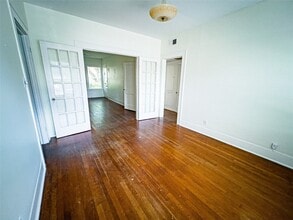 Building Photo - 1609 Kipling St