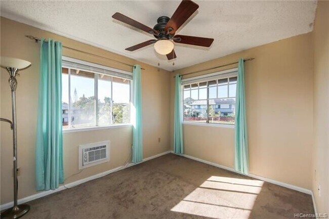 Building Photo - Miilani Mauka 2 bed / @ Bath w/yard