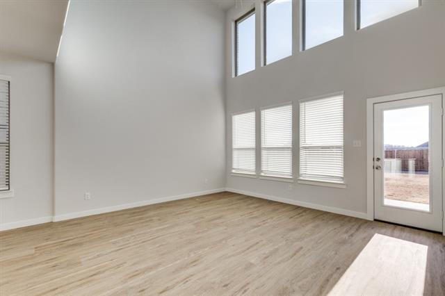 Foto del edificio - 107 Huckleberry Rd