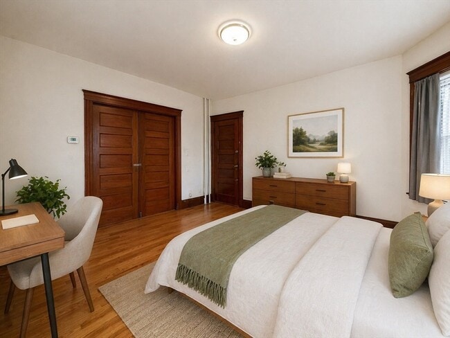 Building Photo - 114 White St