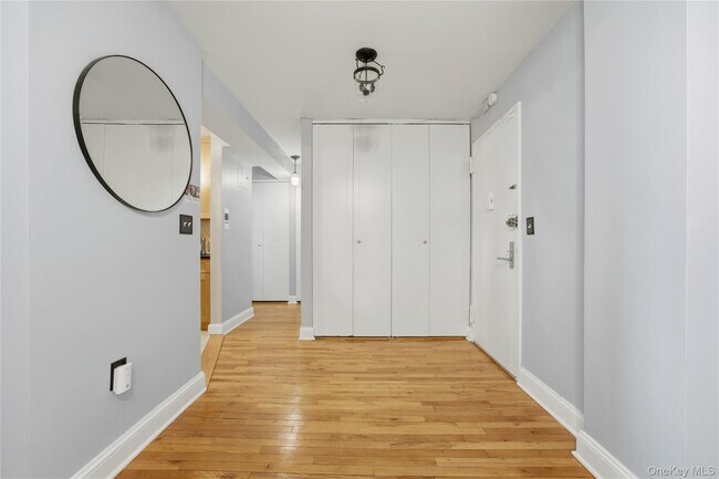 Foto del edificio - 21 Fairview Ave