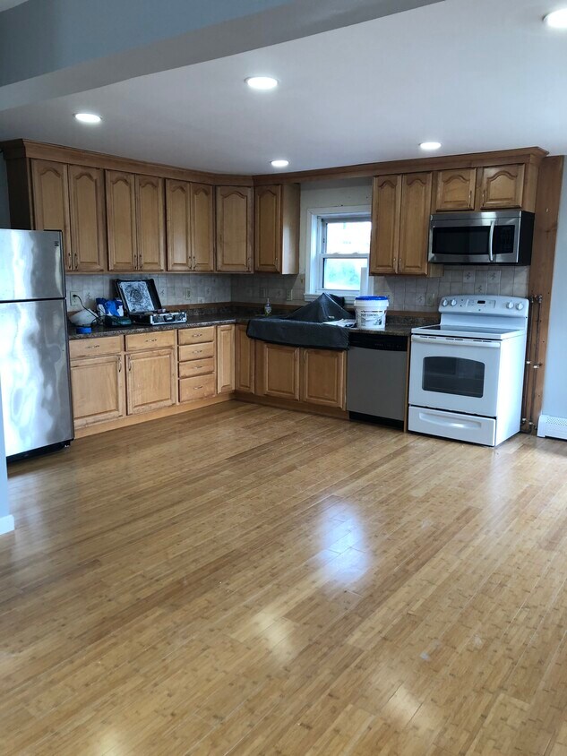 7 Broadway Rd Unit 1, Dracut, MA 01826 Apartments in Dracut, MA