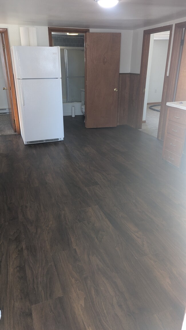 Building Photo - 24 Mechanic St