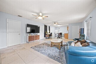 Building Photo - 600 NW 99th St