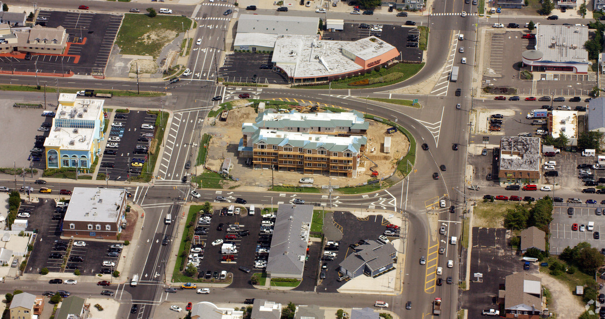 Aerial Photo - Arlington Beach Club