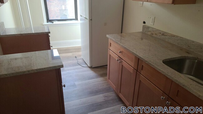 Foto del edificio - 349 Pleasant St