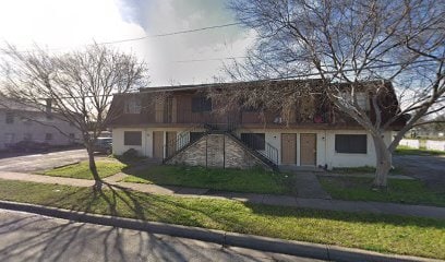 Building Photo - 807 Page Ave