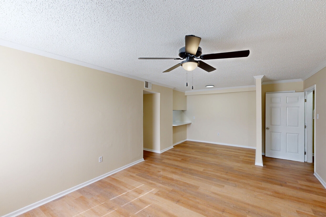 Photo - Tiger Den Apartments