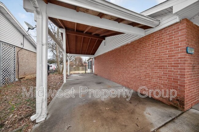 Building Photo - 2244 Millvalley Dr