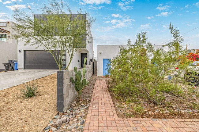 Foto del edificio - 4516 N 8th Pl