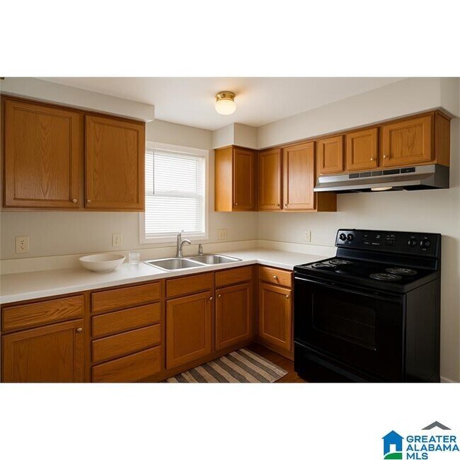 Foto del edificio - 611 Center Way S