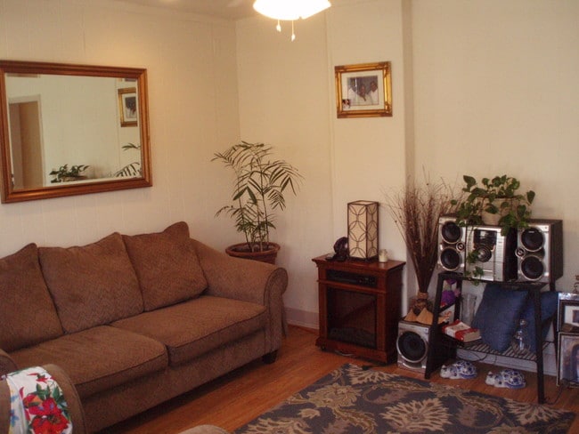 Foto del edificio - 702 Lindley St