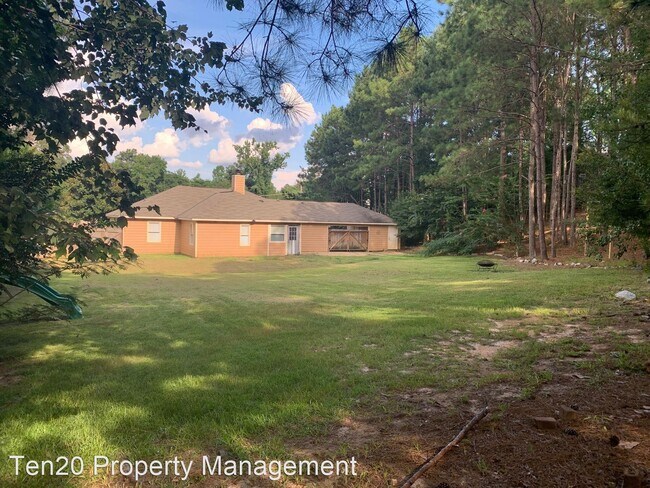 Building Photo - 4 br, 2 bath House - 712 Lee Road 960