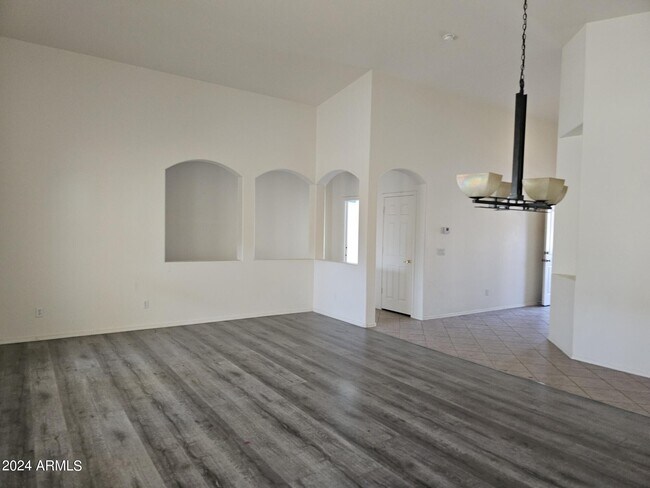 Foto del edificio - 18515 W Caribbean Ln