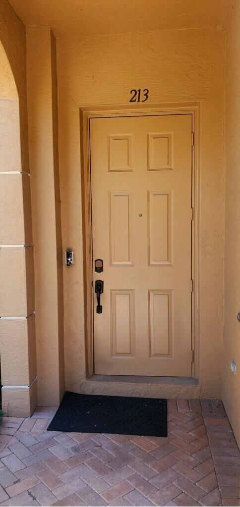 Foto del edificio - 4851 Bonsai Cir