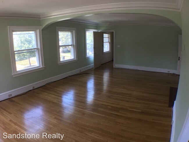 Foto del edificio - 1269-1271 Nicholson Ave