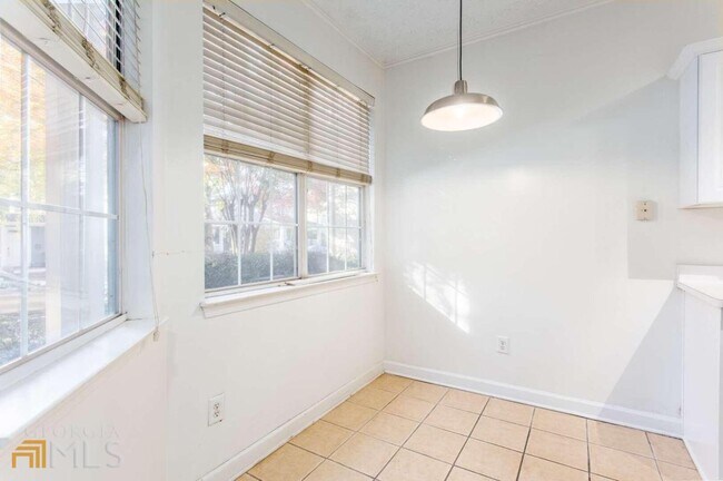 Foto del edificio - 84 Hammock Pl SE