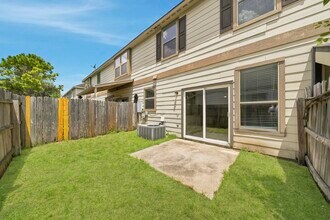 Building Photo - 13015 Cressida Glen Ln