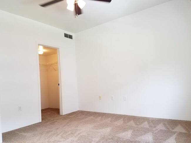 Building Photo - 3 Bedroom 3.5 Bath Covered garage at Nanea...