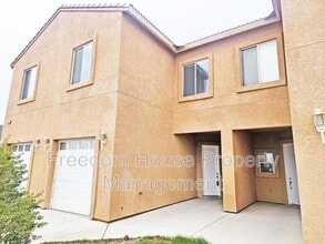 Building Photo - 1421 Star Rd