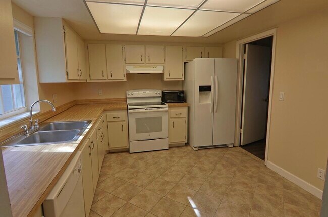 Foto del edificio - 3470 SW 4th St