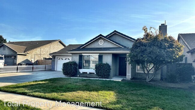 Foto del edificio - 3 br, 2 bath House - 4715 W. James Ct.
