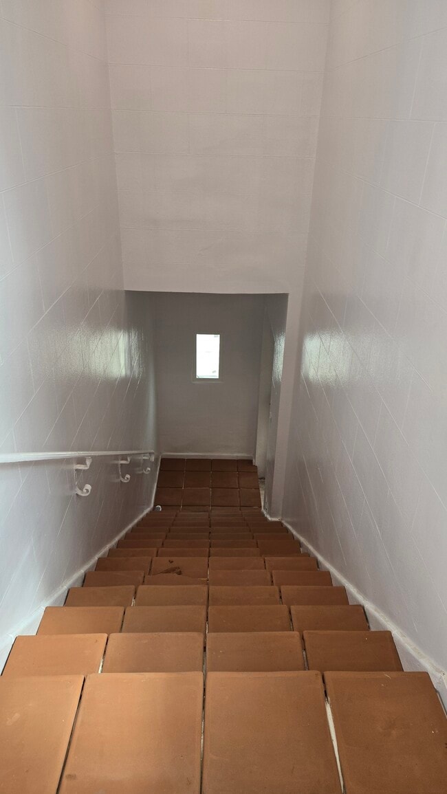 entryway stairs - 4269 McClung Dr