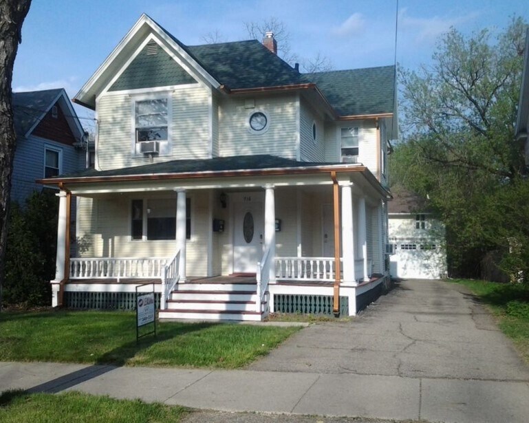 716 N Walnut St Unit 2, Lansing, MI 48906 Apartments at 716 N Walnut