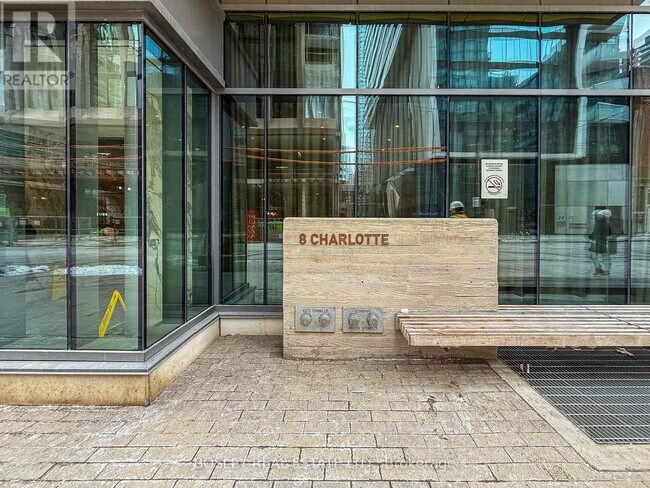 Photo du bâtiment - 8 Charlotte St