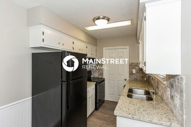 Foto del edificio - 3 Bedroom Pet-Friendly Home in Hendersonville, TN with Main Street Renewal