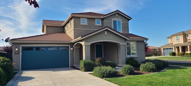 Building Photo - BEAUTIFUL SINGLE-FAMILY HOME IN BLACKSTONE...
