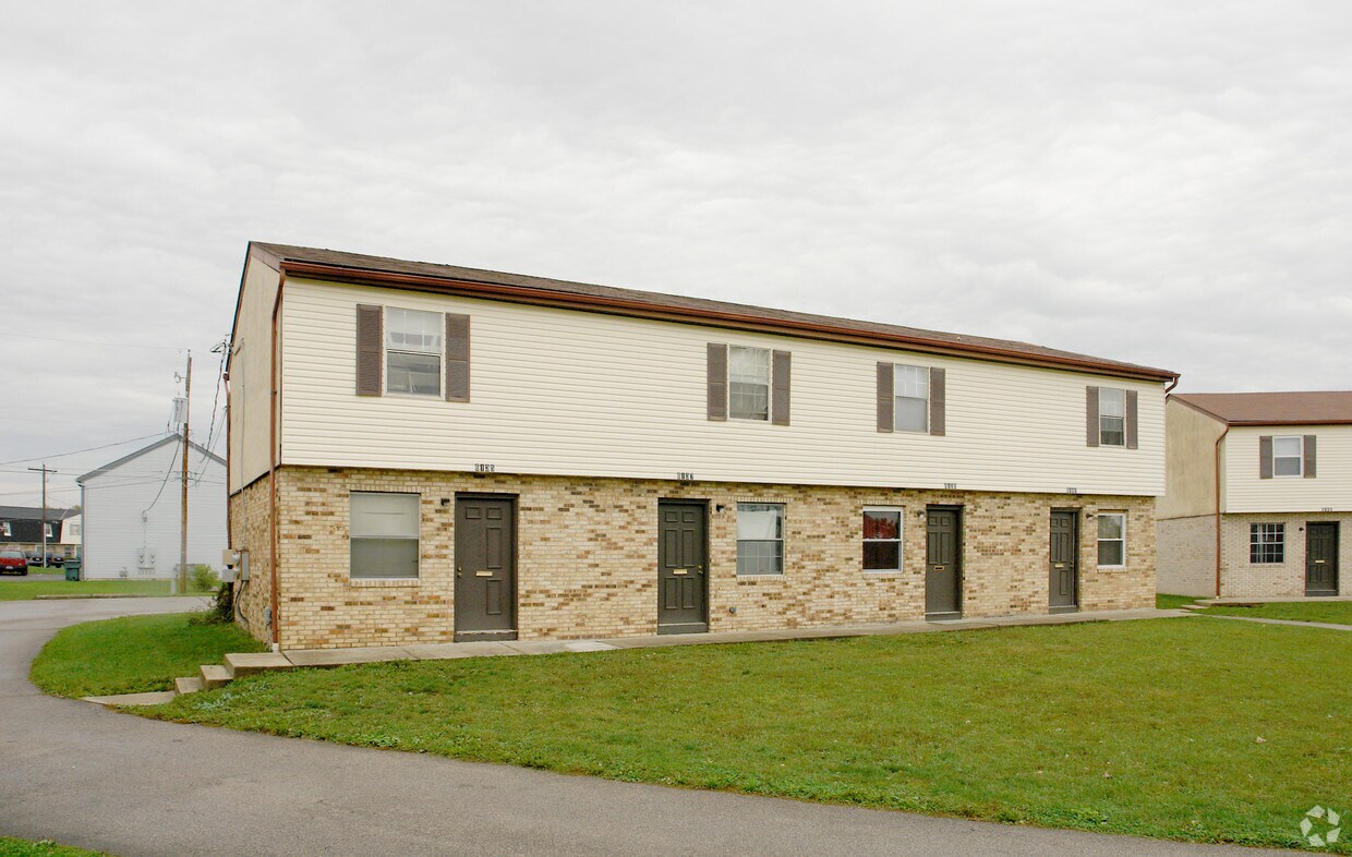 Foto del edificio - 6135-6141 Laurelwood Ct