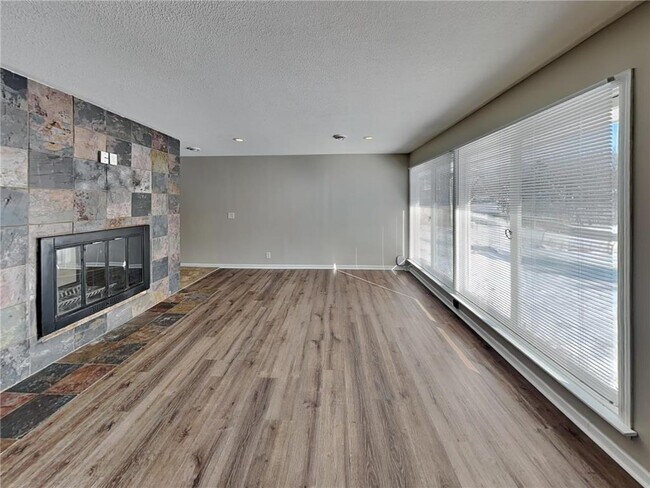 Foto del edificio - 13516 Grand Ave