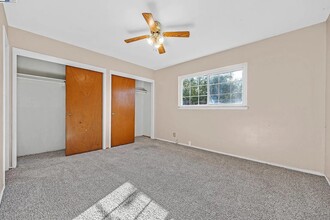 Building Photo - 1318 Perth Ct