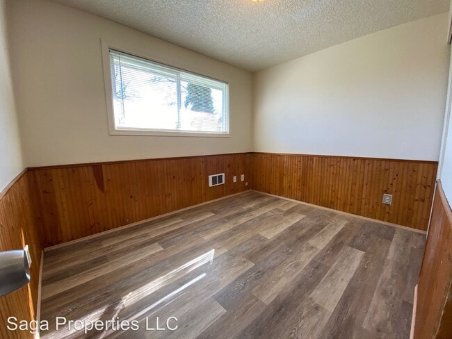 Building Photo - 10926 Paine Field Way