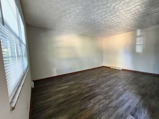 Foto del edificio - 2724 Blendon Woods Blvd