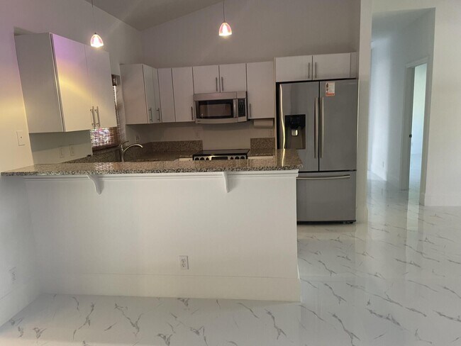 Foto del edificio - 6021 180th Ave N
