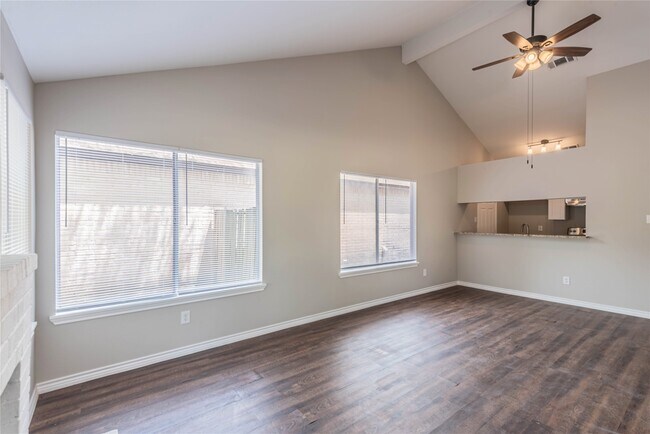 Building Photo - 7522 Pepperbrook Dr