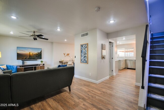 Building Photo - 7603 E Montecito Ave