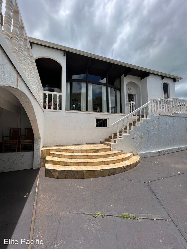 Primary Photo - 3 br, 2 bath House - 321 Hokulani St