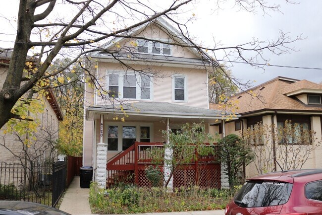 Foto del edificio - 4720 N Kilbourn Ave