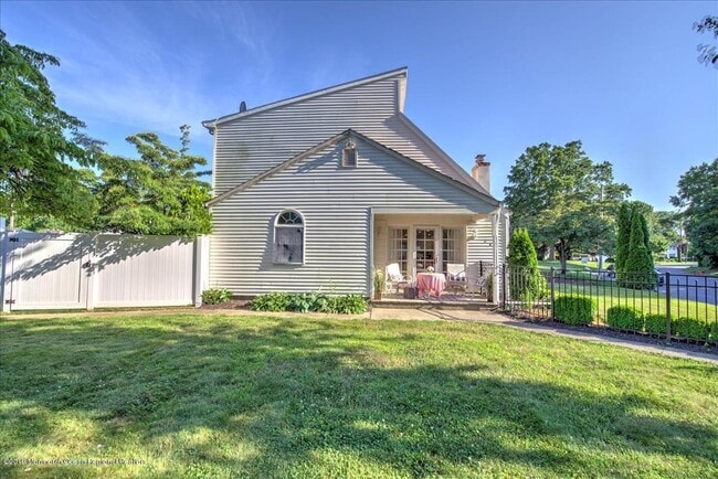 Foto del edificio - 24 Mt Dr