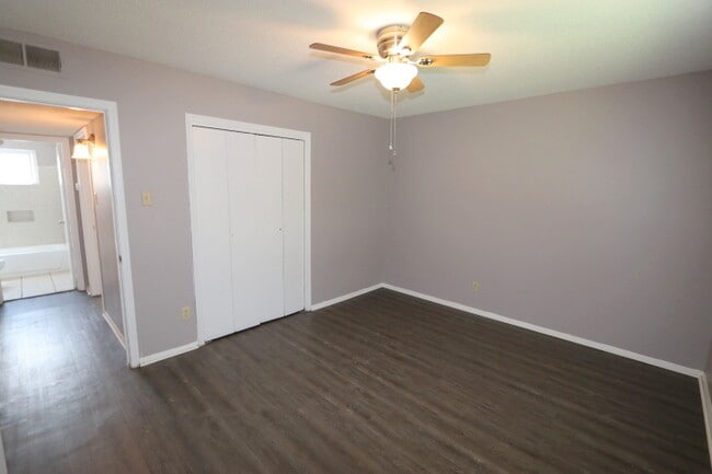 Bedroom - Center Court Apartments