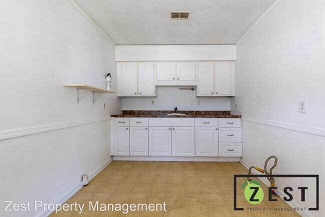Foto del edificio - 4 br, 1 bath House - 1927 Rome Ave
