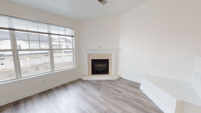 Foto del edificio - 236 Adams Pointe Blvd