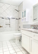 Building Photo - 8620 Chateau Cir