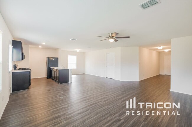 Foto del edificio - 5664 McClelland St
